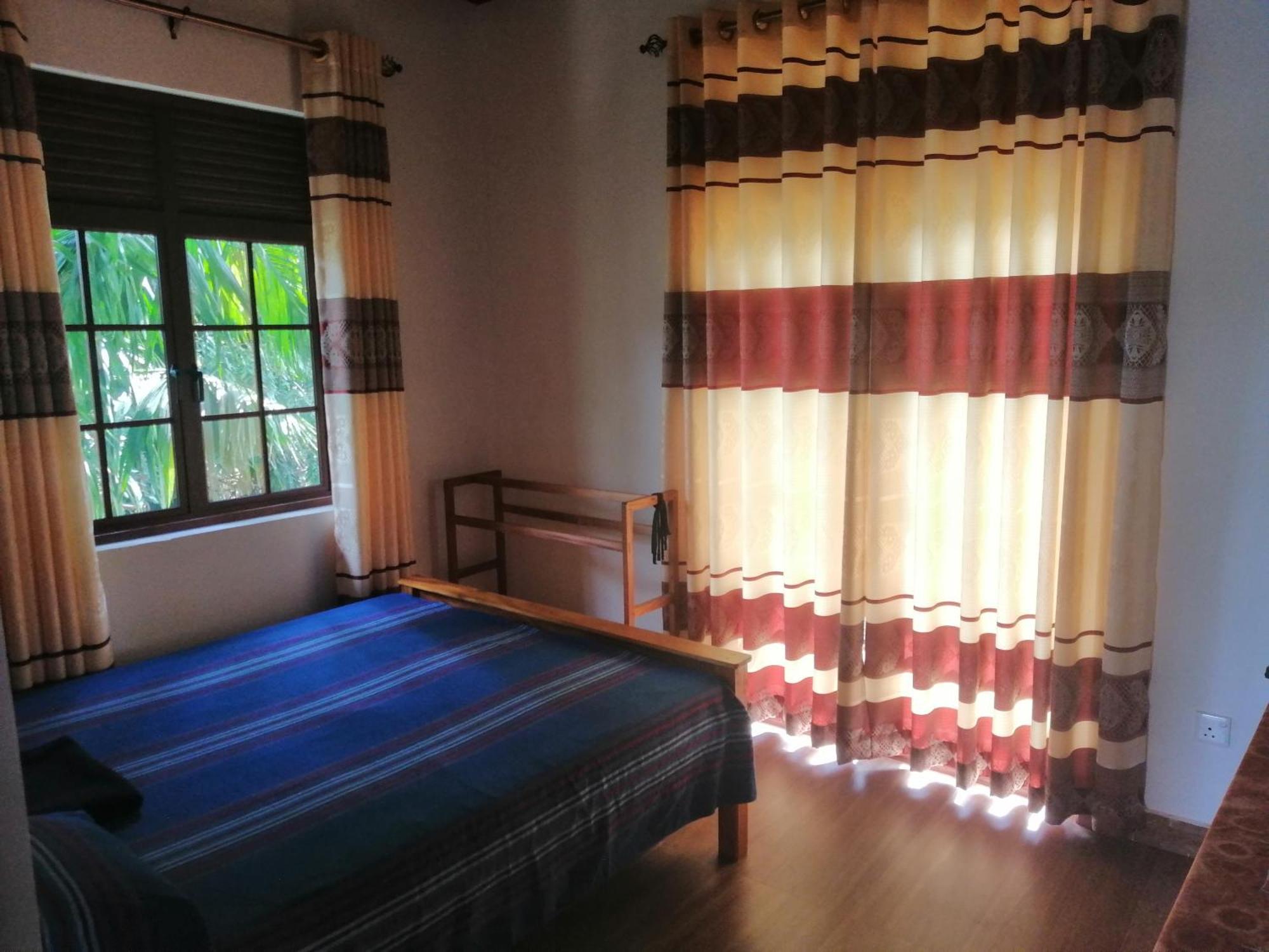 Ella Paradise Passara المظهر الخارجي الصورة